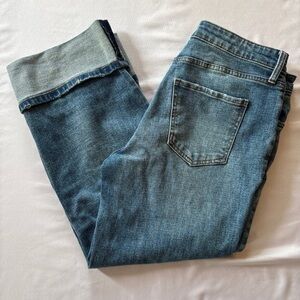 Kut from the Kloth Blue Denim Jeans with Gold Accent Patch